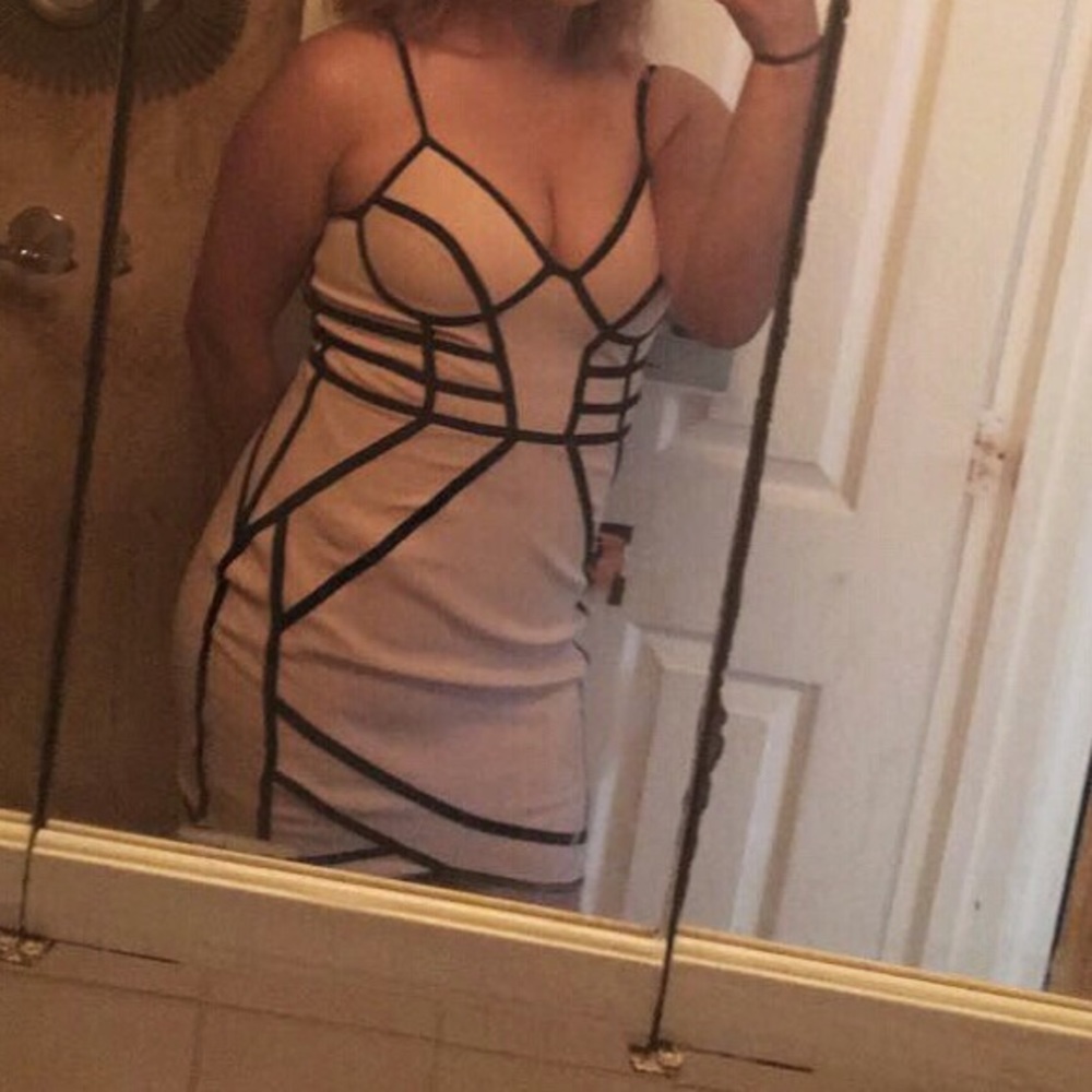 Dress - Picture 2 of 2